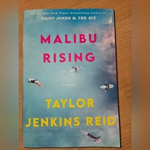 Malibu Rising by Taylor Jenkins Reid